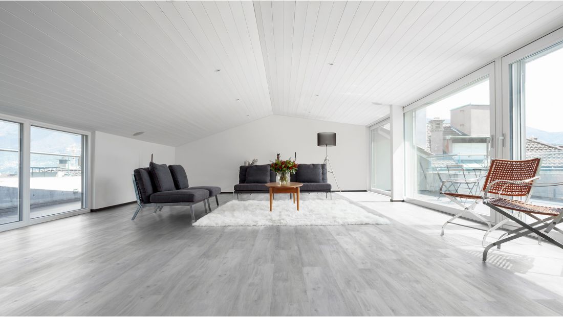 Woonkamer met Reservoir Oak Ardingly 72136 PVC vloer mFLOR