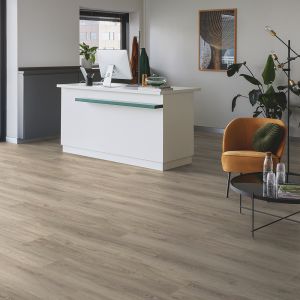 Silence Oak Sardinia 55919 huiskamer met PVC klikvloer Solcora