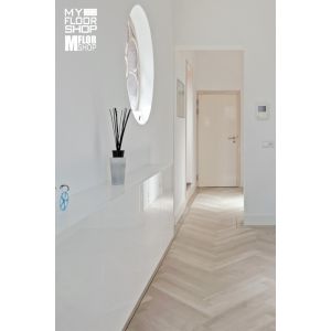 Parva Broad Leaf Light Sycamore 40810 Visgraat PVC vloer Mflor myfloorshop keuken hal